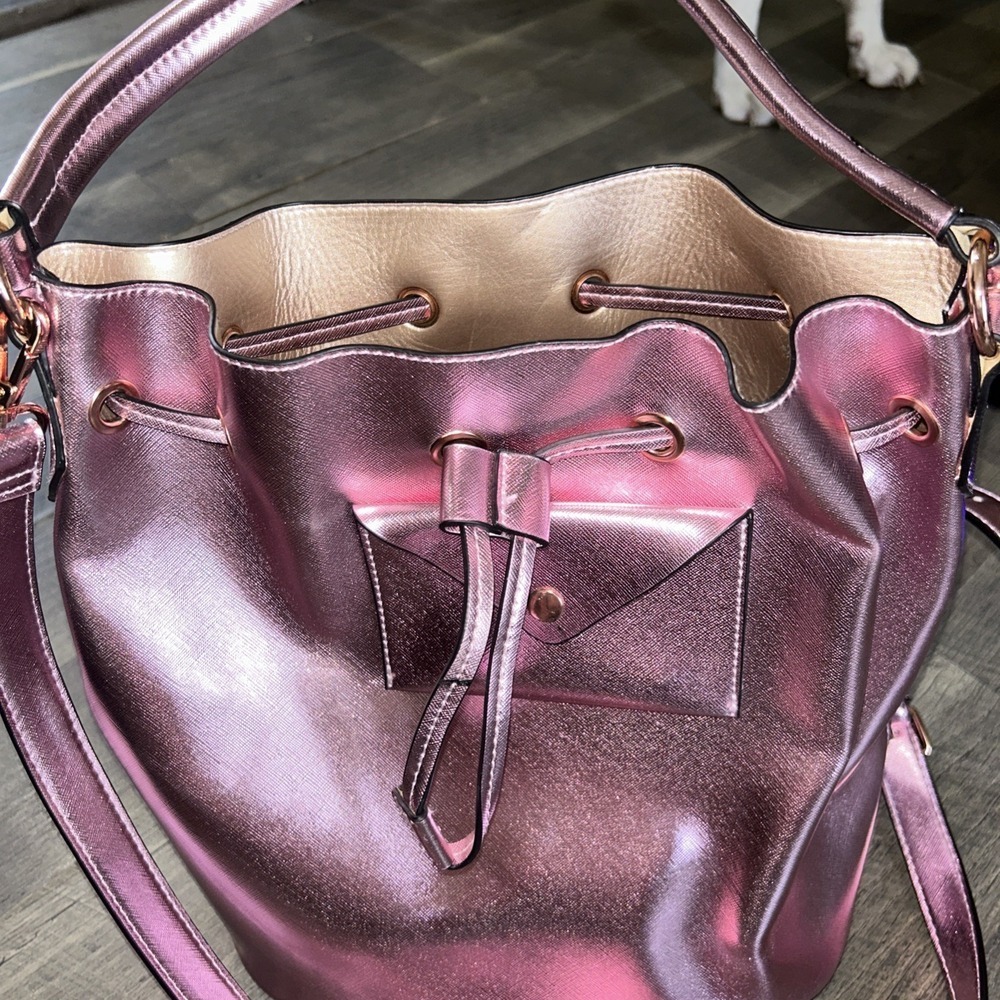 Metallic Pink‎ Drawstring Bucket Bag - Picture 2 of 10